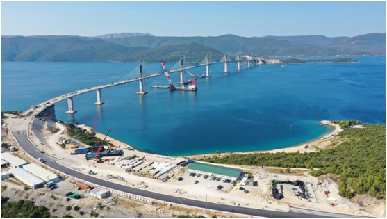 克羅地亞佩列沙茨跨海大橋施工現(xiàn)場(chǎng) 克羅地亞佩列沙茨跨海大橋施工現(xiàn)場(chǎng)